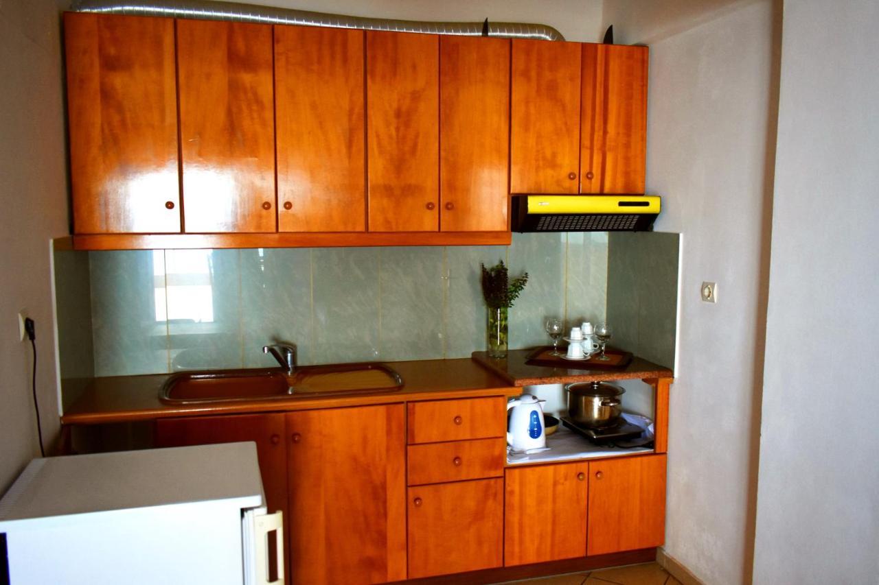 Ionio Rooms II Himare Exterior foto