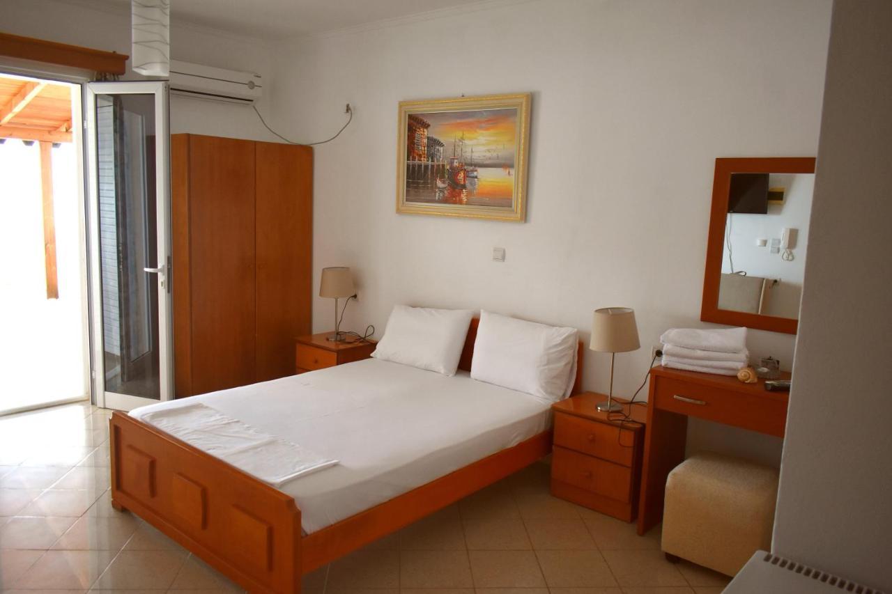 Ionio Rooms II Himare Exterior foto