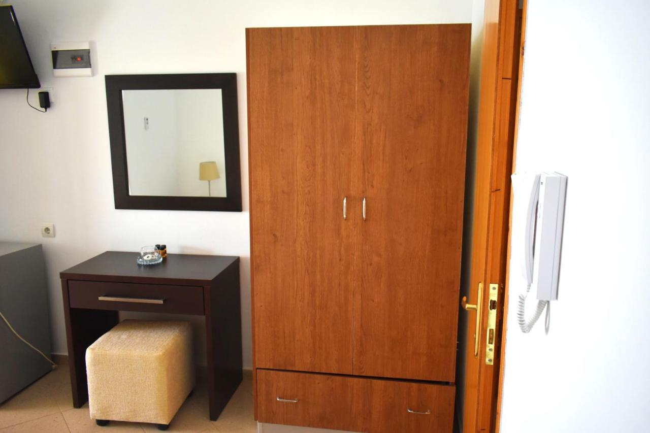 Ionio Rooms II Himare Exterior foto