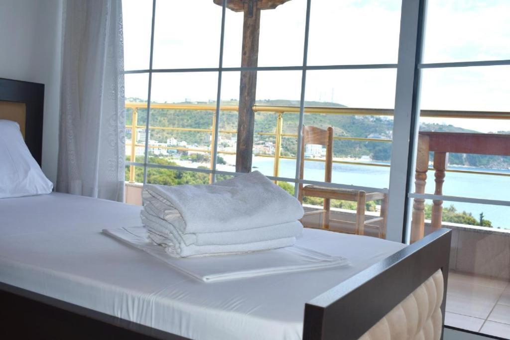 Ionio Rooms II Himare Exterior foto