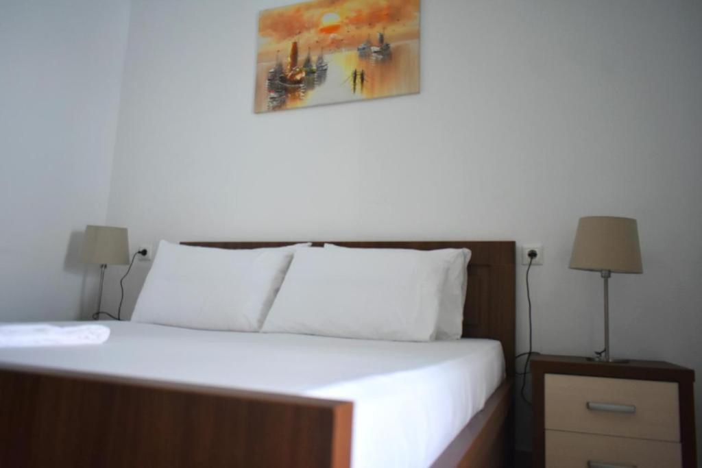 Ionio Rooms II Himare Exterior foto
