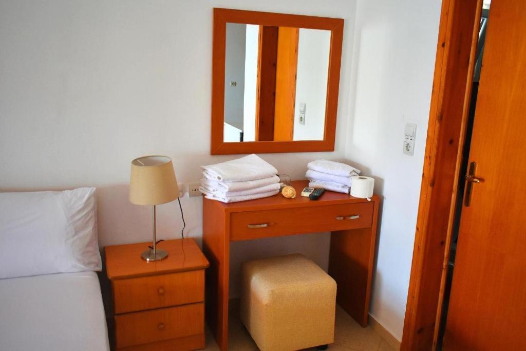 Ionio Rooms II Himare Exterior foto